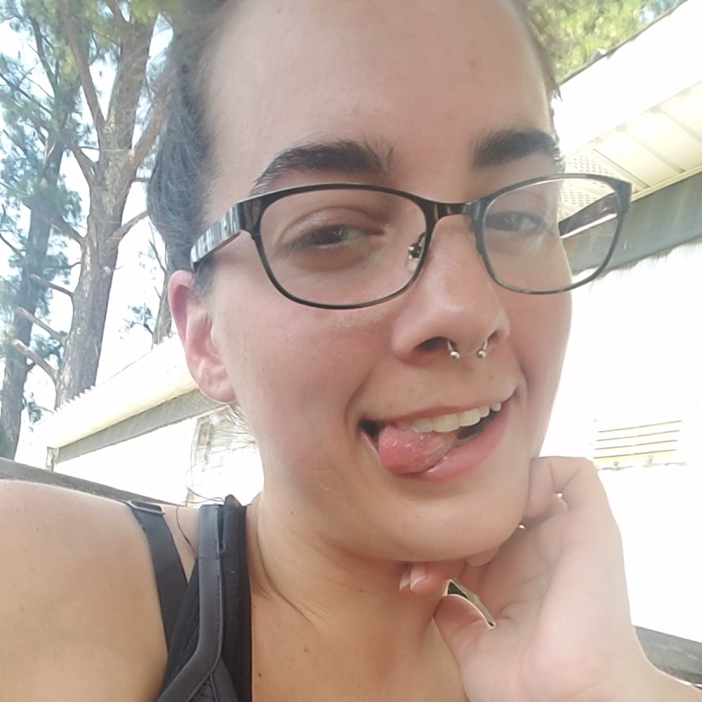 Meet your Posher, Janel